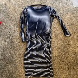 A Pea in the Pod maternity dress - small